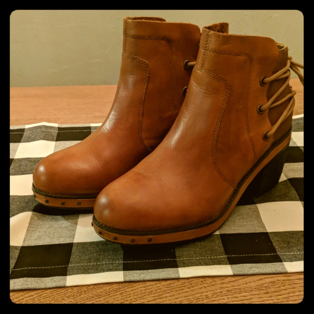 Cat Caterpillar Ankle Boots -Leather